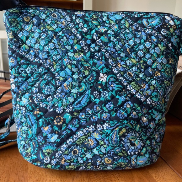 Vera Bradley Dreamer Paisley bucket bag - Picture 3 of 6